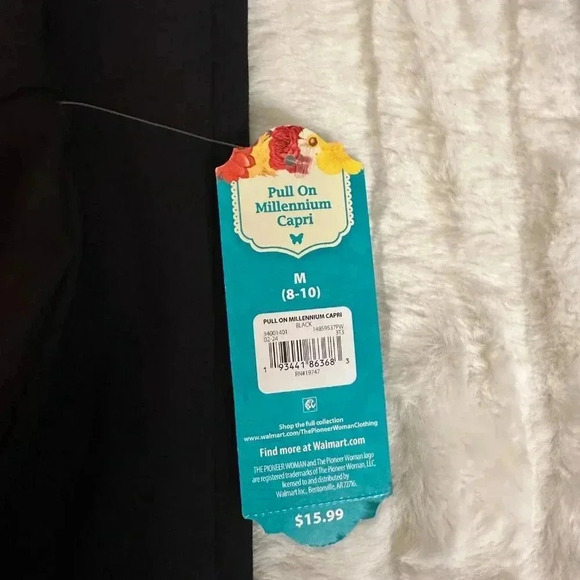 Pioneer Woman Capri Slide on Pants Black - Picture 2 of 5